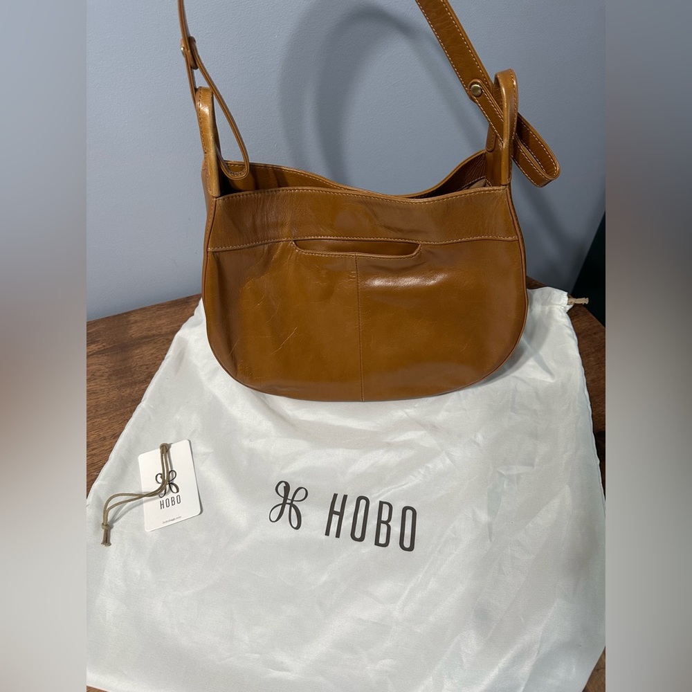 Hobo Arla Shoulder Bag